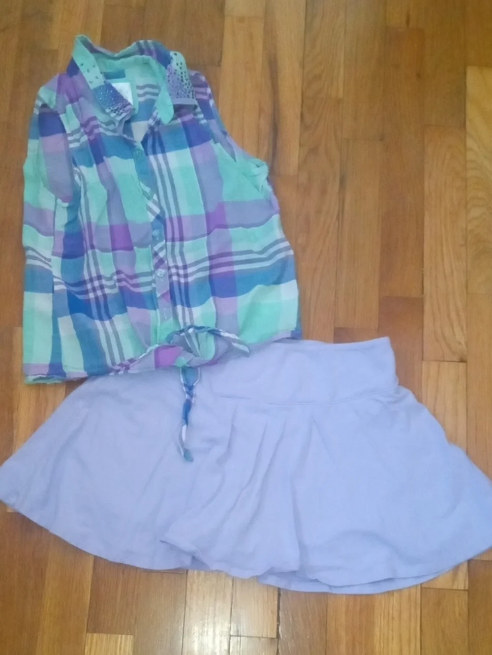 Plaid Tie-Front Sleeveless Top & Light Purple Skater Skort girl XL